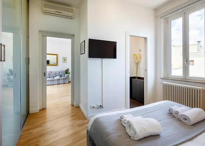 Apartment Living By Vatican With Panoramic Terraces In Rome