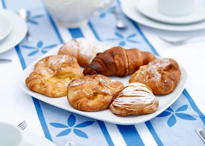 Living By Vatican With Panoramic Terraces In Apartment *