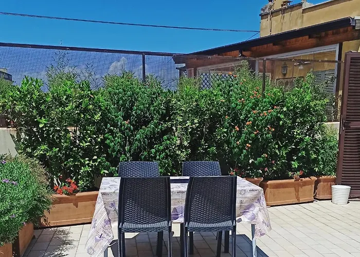 Living By Vatican With Panoramic Terraces In Apartment *